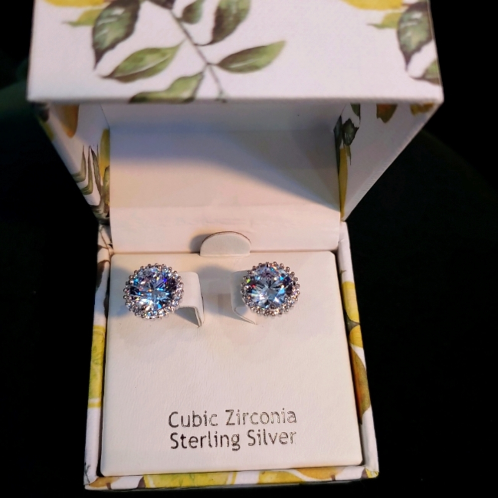Nanette Lepore earrings